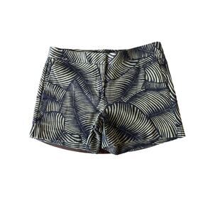 Ann Taylor Women's Shorts Size 6 Green and Black Jungle Print